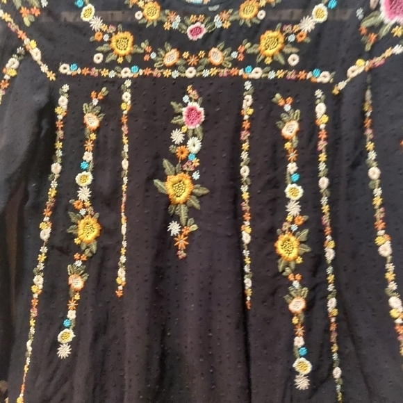 Zara Woman Ladies Long Sleeve Floral Embroidered Top- size S - Picture 2 of 4